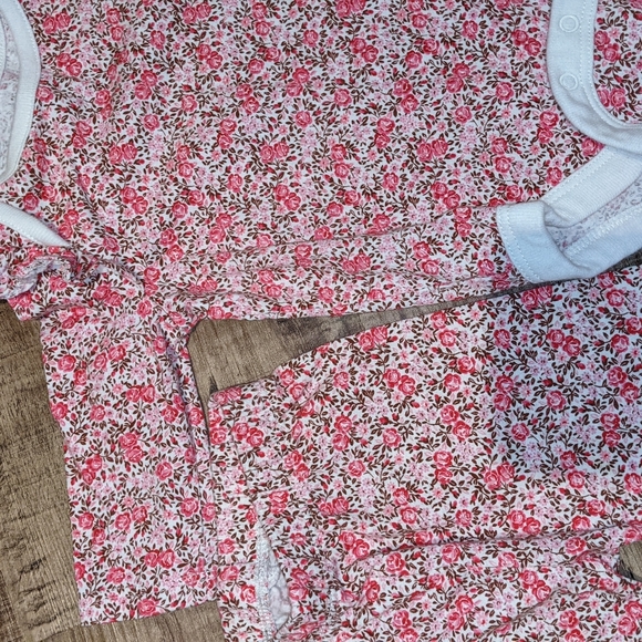 GAP 0-3M LOT - Picture 7 of 10